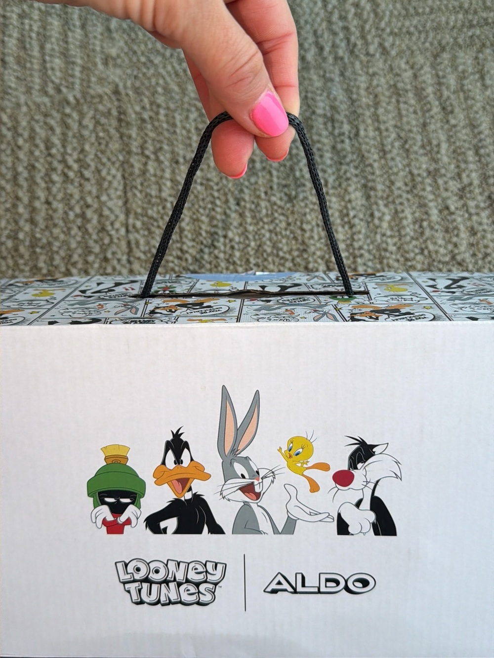 Limited Edition - Aldo White Looney Tunes (Tweety & Sylvester) Slide Sandals - Picture 7 of 8